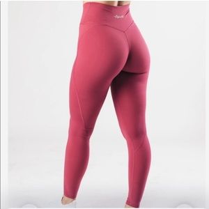 ALPHALETE SURFACE PATH LASER CUT LEGGINGS PINK